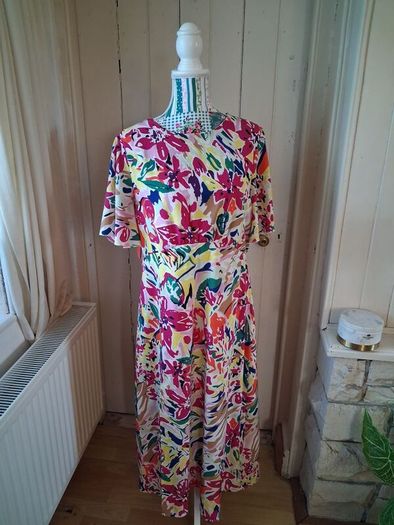 New Ladies Dress