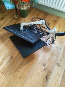2 Monitors on an arm