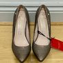 Kate Appleby High Heels Image 4