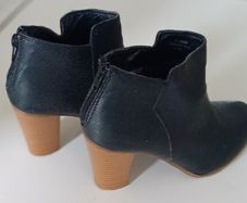Leather Boots UK3