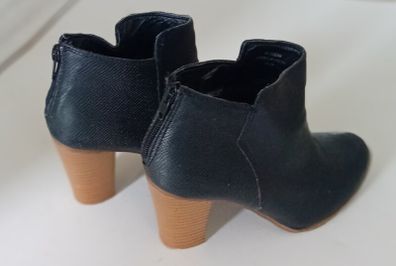 Leather Boots UK3