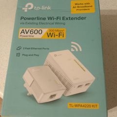 TP Link WiFi & Line Extender New.