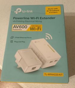TP Link WiFi & Line Extender New.