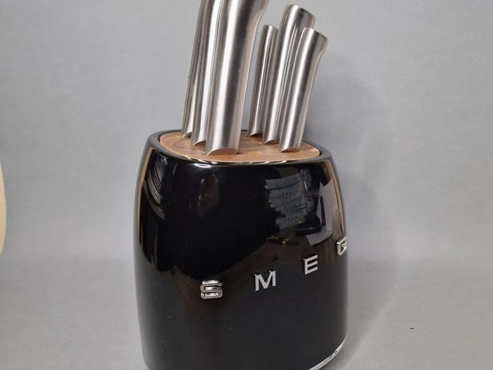 SMEG Knife Set