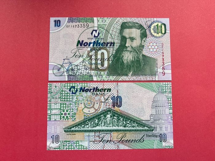 Northern  Ireland  ( Northern Bank ) J.B DUNLOP 10 Pounds. 2005  Pick  206  ( UNCIRCULATED  )