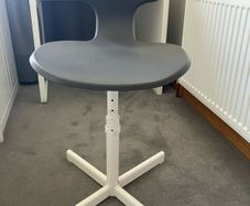 Desk chair