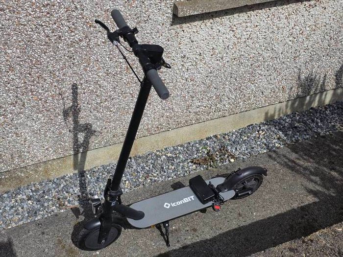Electric scooter Iconbit back suspension