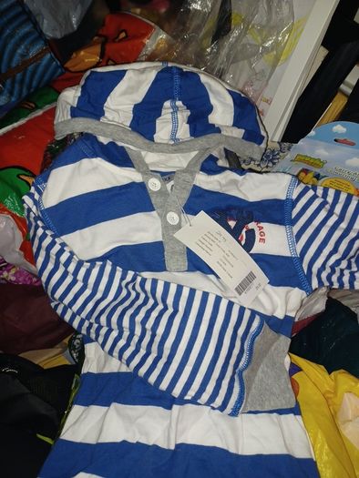 Long Sleeve top/hoodie