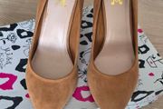 Tan Shoes Miss KG