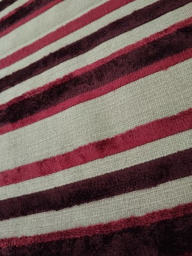 Cushion covers (3 in total) Red Purple