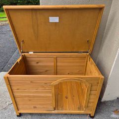 dog kennel