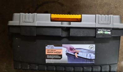 Keter quick latch tool box 56cm