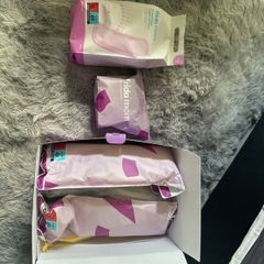 "Essential Postpartum Bundle: includes 12 instant cooling pads, 4 dry maxi pads, and 2 disposable briefs . All items are brand new, individually sealed, and ready for use. Great value for a complete recovery kit!"