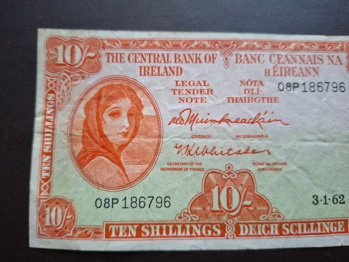 1962 Lady Lavery 10 Shillings #2