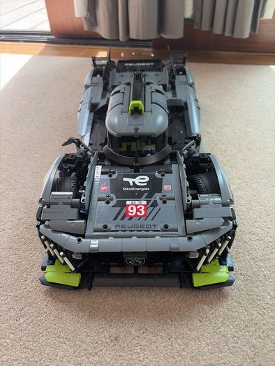 Lego Peugeot Le Mans Hypercar 42156