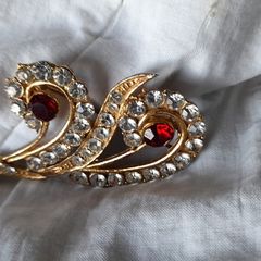 Absolutely Beautiful Vintage Brooch