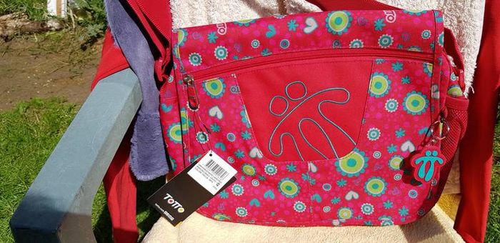 Brand New Totto Shoulder Bags