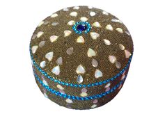 Vintage Beautiful Eyeshadow Tin Pill Trinket  Box Metal Decorated