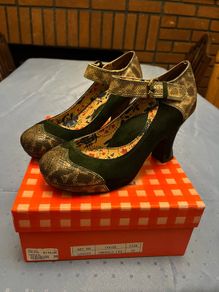 ladies Shoes