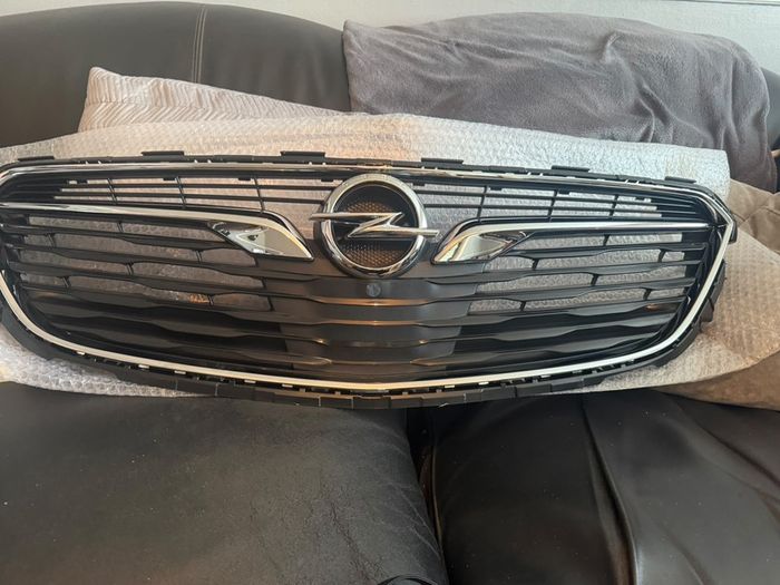Opel insignia 2018 radiator grill