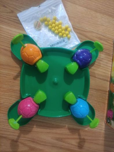 Hungry turtles