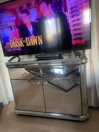 Beautiful mirror sideboard