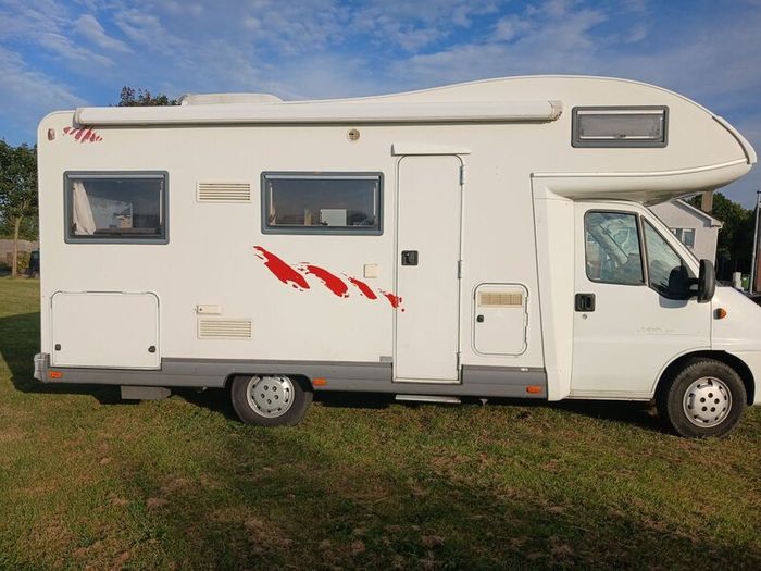 Camper