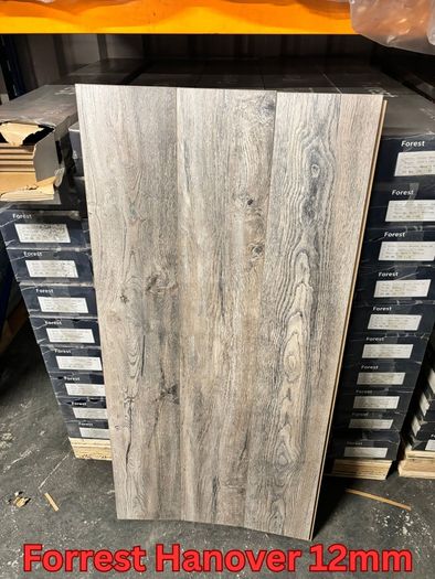 New Ac4 Rated Laminated Flooring Free Delivery