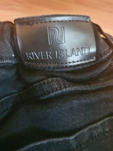 Jeans 2 Pair from River Island .. Age: 11 years ..  Colour: Black .. Now Reduced 10.00euro for Both