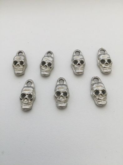 Silver Scull Charm