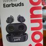 Wireless Earbuds Image 3