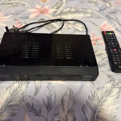 Revez HDTS900 Saorview Combo Box