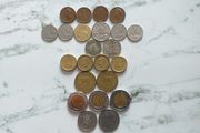 JOB LOT - 23 Coins and 3 Tokens Collection Gratis ( different countries and dates ) as picture shows