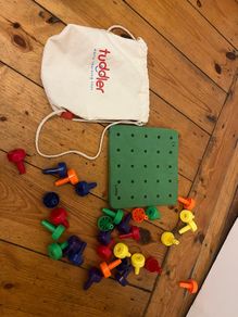 Tuddler 30pc peg board set