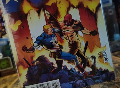 Ultimate Avengers ! Issue #6 ! Captain America fights Red Skull ! 2010 ! by Marvel !