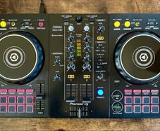 Pioneer DDJ-400 DJ Controller