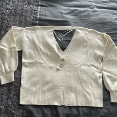 Miss Selfridge jumper size 14UK Brand new with tags