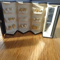 Andre Piasso Travel Earrings Set for Sale