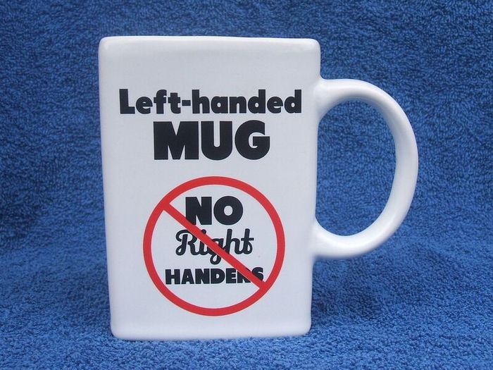 LEFT IS RIGHT (No Right Handers) - a novelty LEFT HANDED MUG (excellent condition)