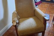 orthopaedic armchair