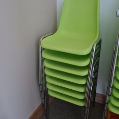 18 x chrome leg stackable chairs