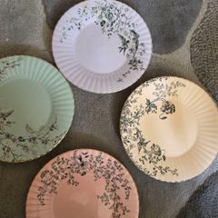set of 4 teaplates