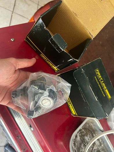 Golf Mk5 ball joints new