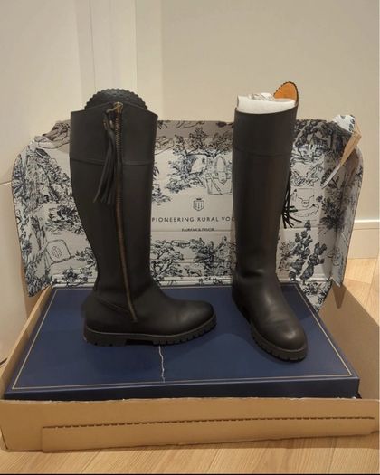 New Fairfax & Favor the Explorer s.40 high boots