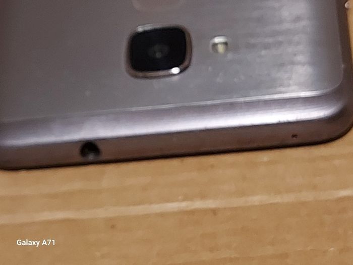 HONOR 7 Lite, Model NEM-L21, FRP Locked, Excellet cosmetic condition, for parts or repair