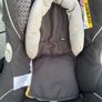 Maxi Cosi Car seat with base Image 2