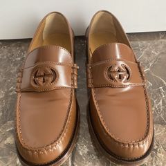 Gucci Loafers. Camel. New.  IT. size: 40.5