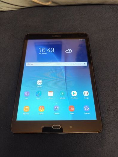 Galaxy Tab SM-T550 , 16gb / 1.5gb Black or  White
