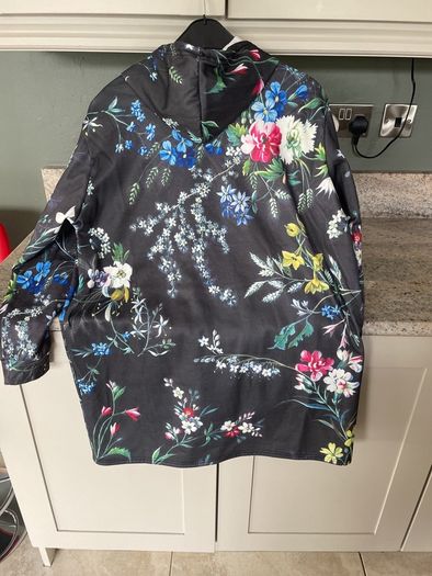 ladies lightweight zip up jacket
