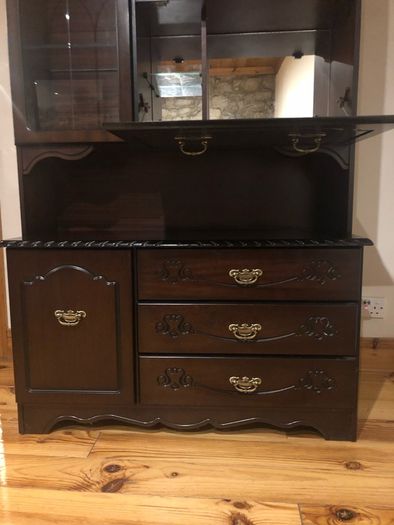 Drinks Cabinet shelf with 3 Drawers